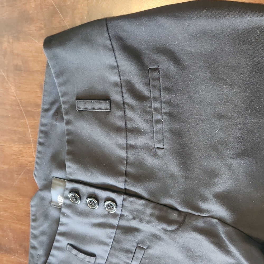 First Option, black capri - Picture 5 of 8
